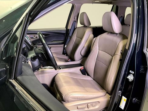 Used 2020 Honda Pilot Elite image 21