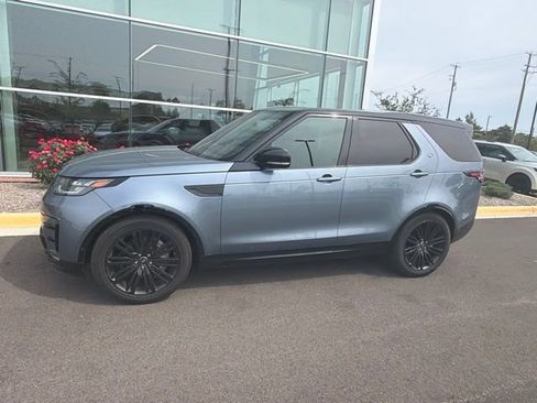 Used 2019 Land Rover Discovery HSE AWD/4WD image 2
