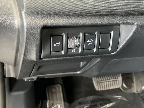 Certified 2024 Subaru Outback Premium AWD/4WD image 30
