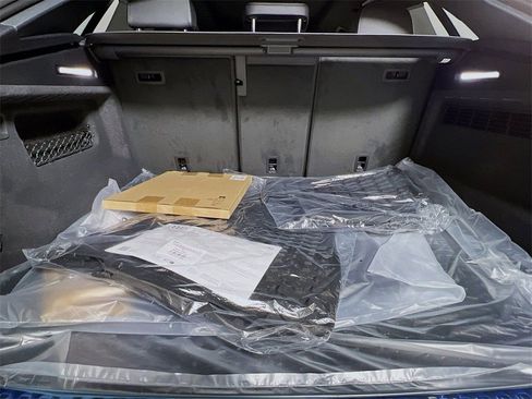 New 2026 Audi Q8 Premium Plus image 28