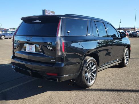 Used 2023 Cadillac Escalade Sport Platinum AWD/4WD image 3