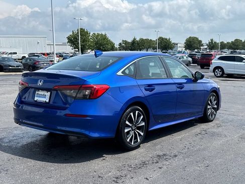 Used 2023 Honda Civic EX image 5