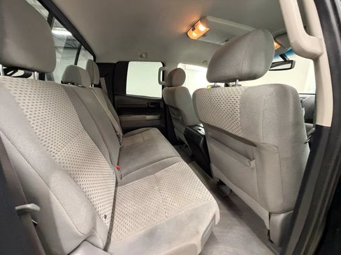 Used 2010 Toyota Tundra 4x4 Double Cab image 19