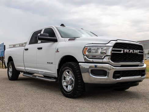 Used 2022 RAM 2500 Tradesman w/ Chrome Appearance Group RWD image 1