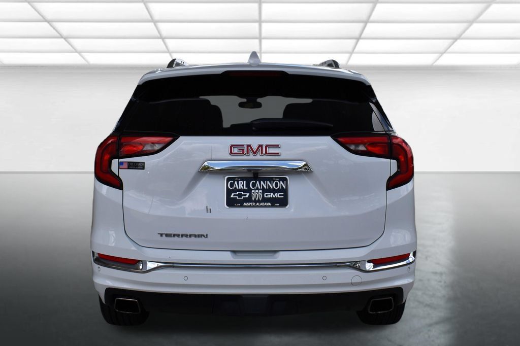 Used 2018 GMC Terrain Denali w/ Advanced Safety Package FWD image 9