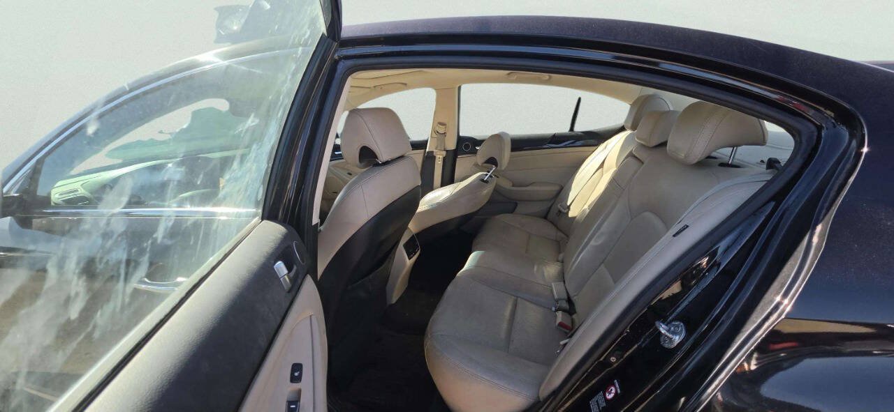 Used 2014 Kia Cadenza Premium w/ Technology Package FWD image 7