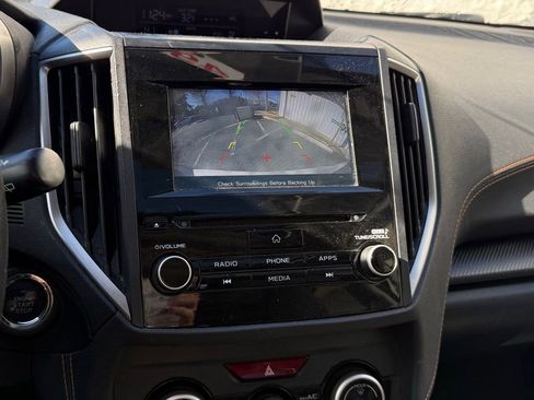 Used 2022 Subaru Crosstrek 2.0i Premium w/ Moonroof Package image 10