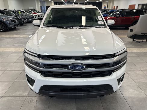 Used 2022 Ford Expedition XLT image 17