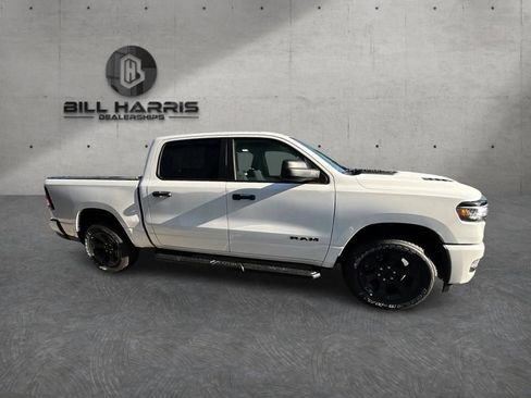 New 2026 RAM 1500 Express AWD/4WD image 4