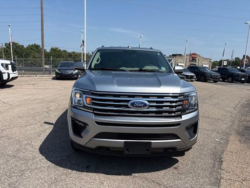 Used 2020 Ford Expedition XLT w/ FX4 Off-Road Package AWD/4WD image 2