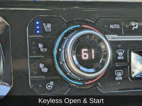 Used 2024 GMC Sierra 1500 Denali w/ Technology Package image 29