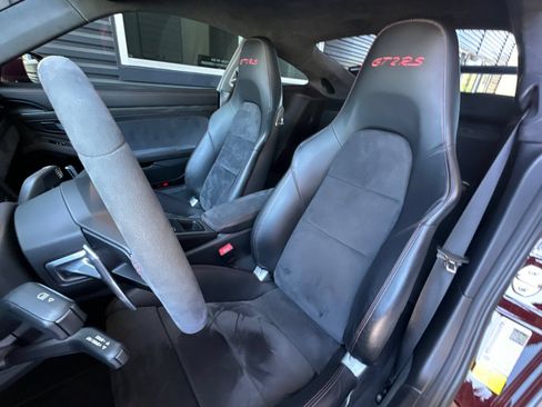 Used 2018 Porsche 911 GT2 RS RWD image 5