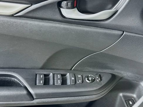 Used 2020 Honda Civic Sport image 21