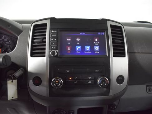 Used 2019 Nissan Frontier SV AWD/4WD image 17