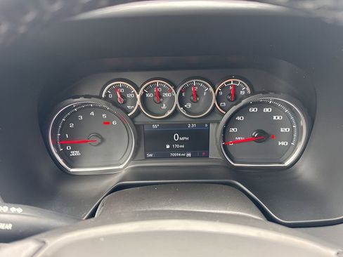 Used 2021 Chevrolet Suburban Z71 image 27