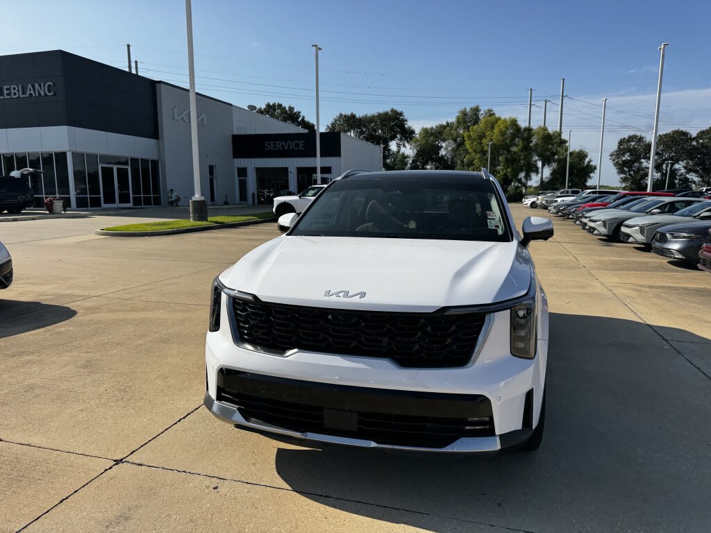 Certified 2026 Kia Sorento SX FWD image 6