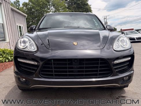 Used 2012 Porsche Cayenne Turbo AWD/4WD image 3