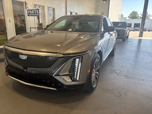 Certified 2024 Cadillac Lyriq Luxury w/ LPO, Floor Liner Package AWD/4WD image 3