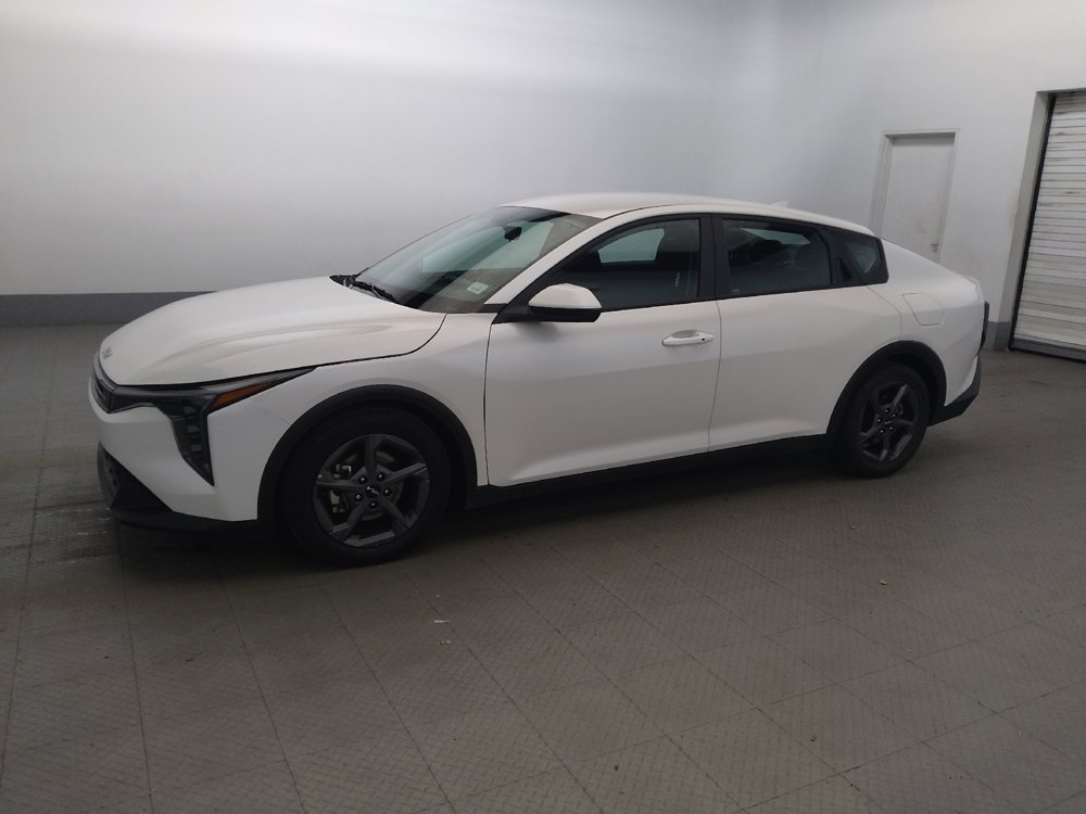 Used 2025 Kia K4 FWD image 2