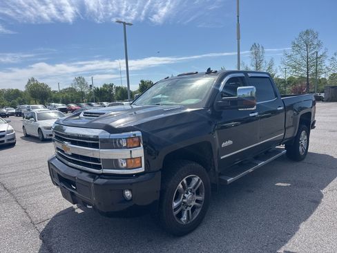 Used 2018 Chevrolet Silverado 2500 High Country w/ Duramax Plus Package image 1