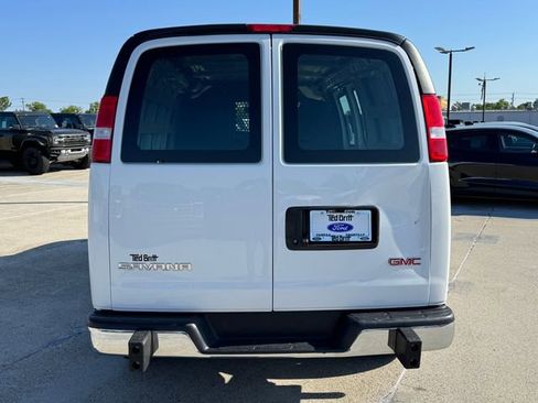 Used 2024 GMC Savana 2500 w/ Driver Convenience Package RWD image 7