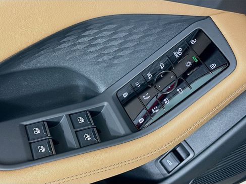 New 2026 Audi A6 Premium Plus AWD/4WD image 18