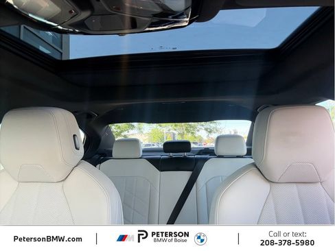 Used 2024 BMW 540i xDrive w/ Premium Package AWD/4WD image 32