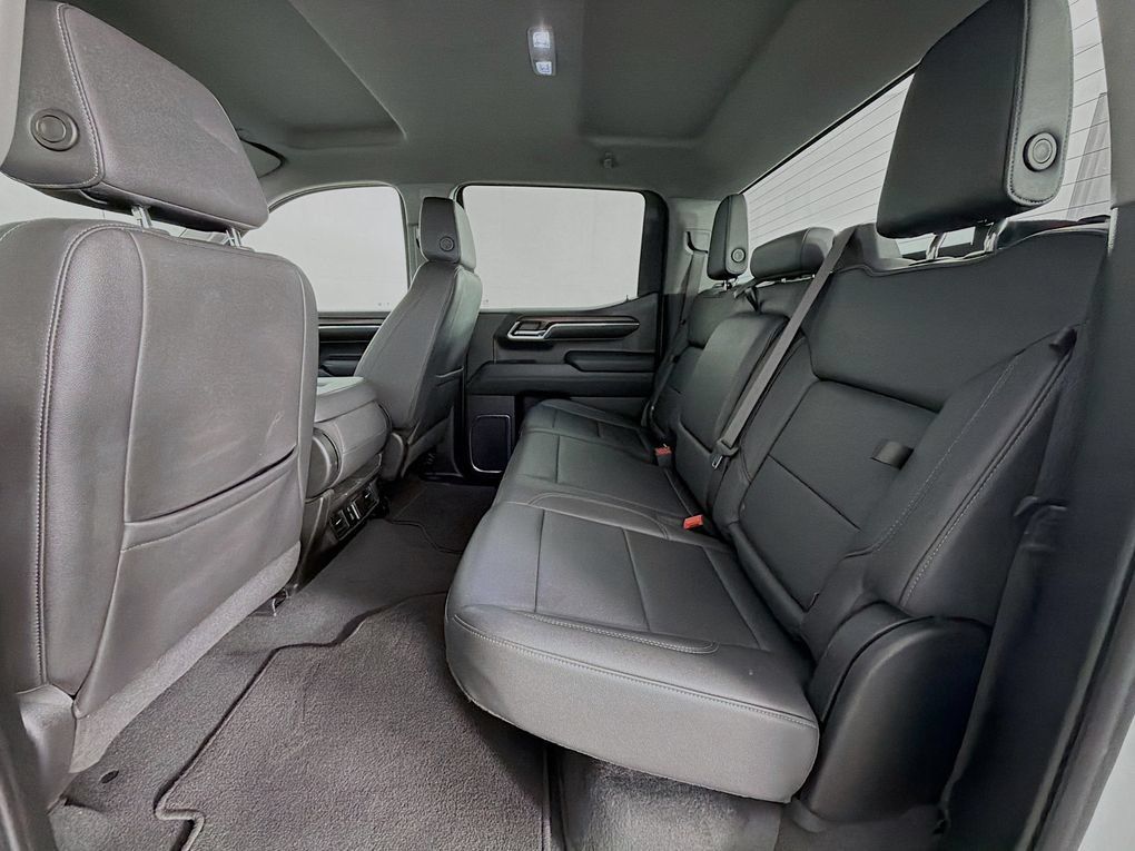 Used 2024 GMC Sierra 1500 SLT AWD/4WD image 35