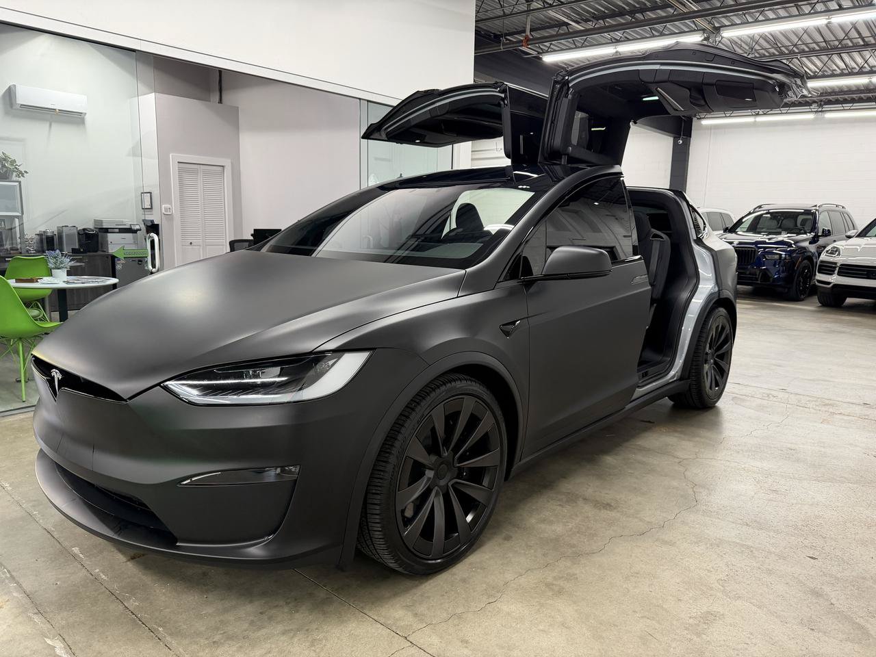 Used 2024 Tesla Model X AWD/4WD image 21