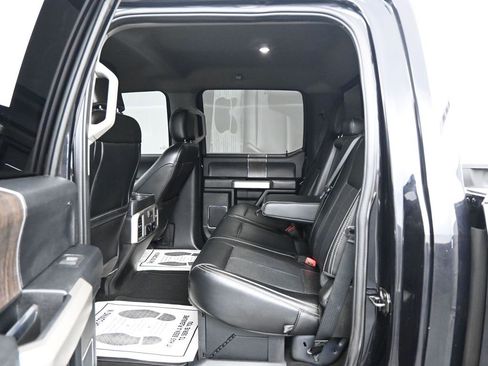 Used 2020 Ford F250 Lariat w/ Lariat Value Package image 13