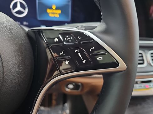 New 2026 Mercedes-Benz GLE 450e 4MATIC image 19