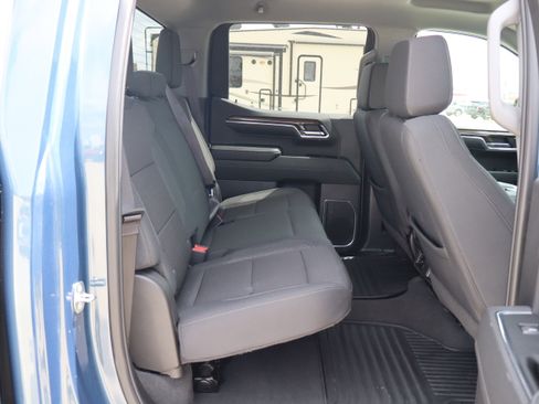 Used 2024 Chevrolet Silverado 1500 LT AWD/4WD image 12