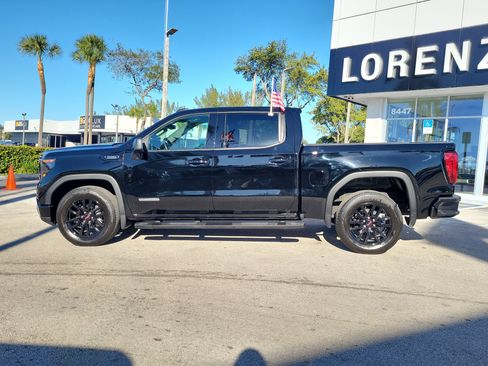 Used 2025 GMC Sierra 1500 Elevation w/ LPO, Elevation Black Package image 8