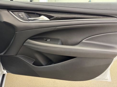 Used 2019 Buick LaCrosse Essence image 30