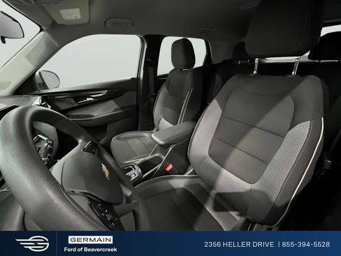 Used 2025 Chevrolet TrailBlazer LT AWD/4WD image 18