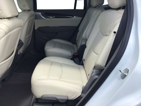 Used 2024 Cadillac XT6 Premium Luxury AWD/4WD image 10