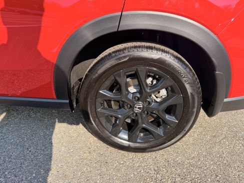 Certified 2025 Honda HR-V Sport image 8