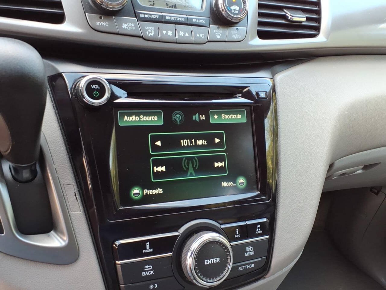 Used 2015 Honda Odyssey EX-L image 22
