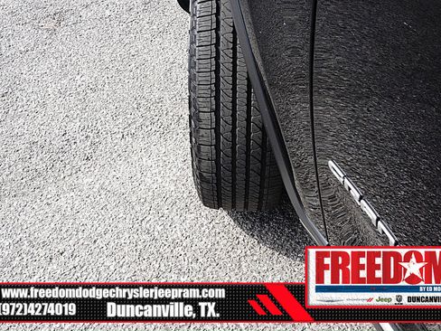 Certified 2025 Jeep Grand Cherokee Laredo image 42