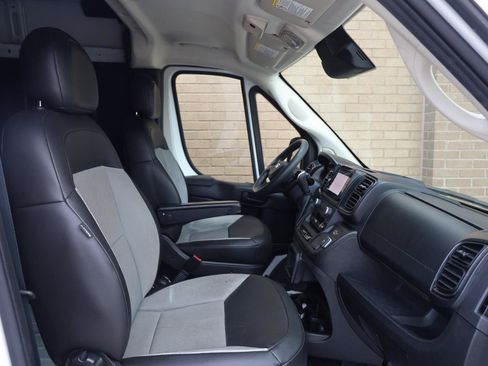 Used 2024 RAM ProMaster 2500 w/ Convenience Group FWD image 22
