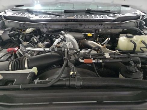 Used 2025 Ford F450 Platinum w/ FX4 Off-Road Package AWD/4WD image 16