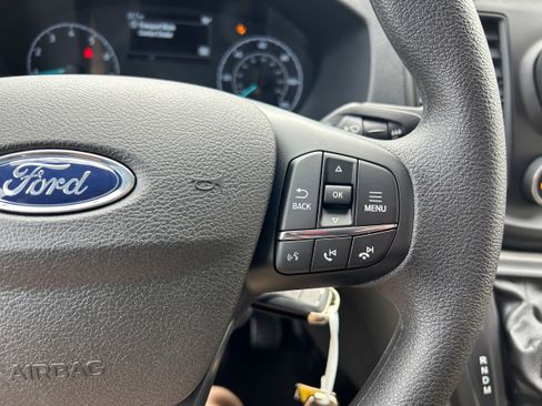 New 2025 Ford Transit 250 250 Low Roof All Wheel Drive image 39