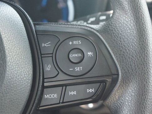 Used 2024 Toyota RAV4 XLE image 9