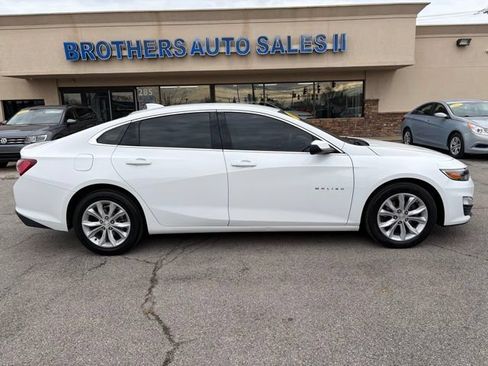 Used 2022 Chevrolet Malibu LT FWD image 9