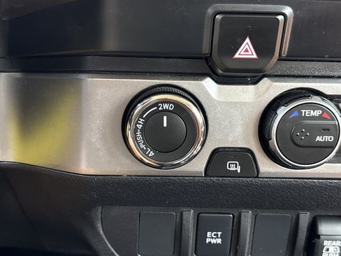Used 2022 Toyota Tacoma SR5 w/ Trail Edition AWD/4WD image 23