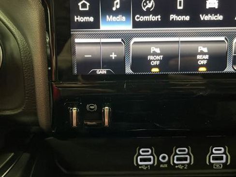 New 2026 RAM 1500 Laramie w/ Night Edition AWD/4WD image 33