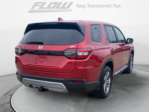 Certified 2025 Honda Pilot EX-L image 9