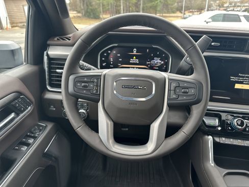 New 2026 GMC Sierra 3500 Denali w/ Denali Reserve Package AWD/4WD image 23