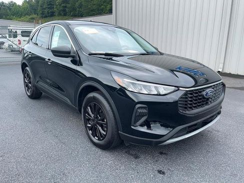 Certified 2024 Ford Escape Active AWD/4WD image 4