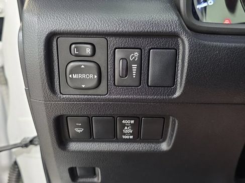Used 2018 Toyota 4Runner SR5 Premium AWD/4WD image 26